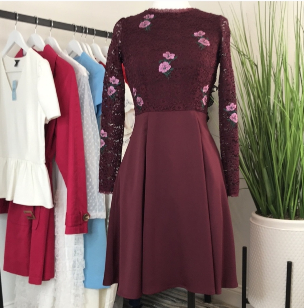 ‼️Modcloth Ready to Bloom Dress Lace Floral Embroidery Burgundy Size 0